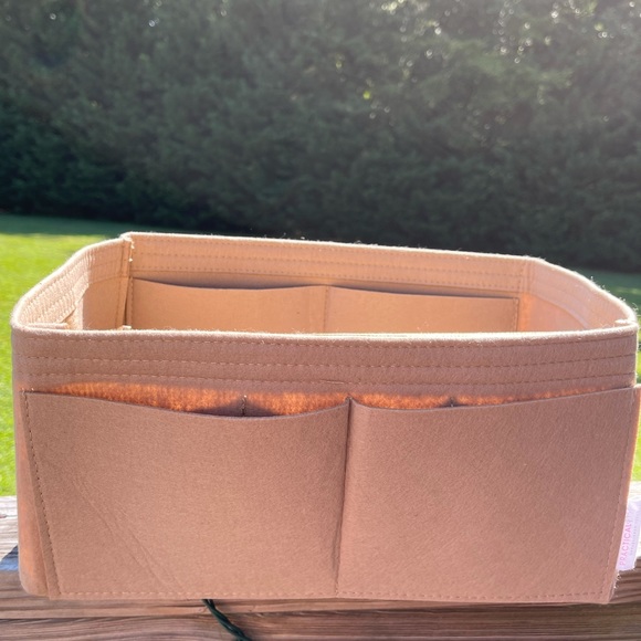 LUXURY PURSE ORGANIZER - Picture 2 of 5